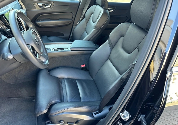 Volvo XC 60 cena 169900 przebieg: 54350, rok produkcji 2018 z Gdańsk małe 211